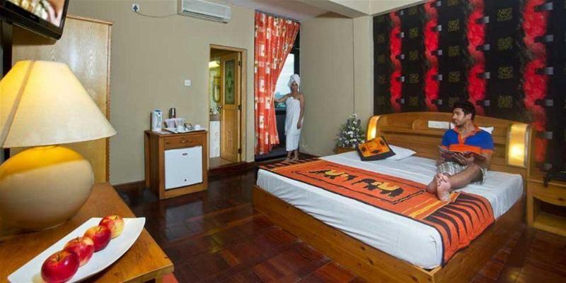 Omega Inn Коломбо Екстериор снимка